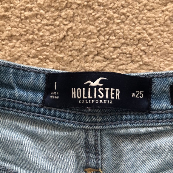 🌟 Hollister Mom Shorts 🌟 - Picture 4 of 5